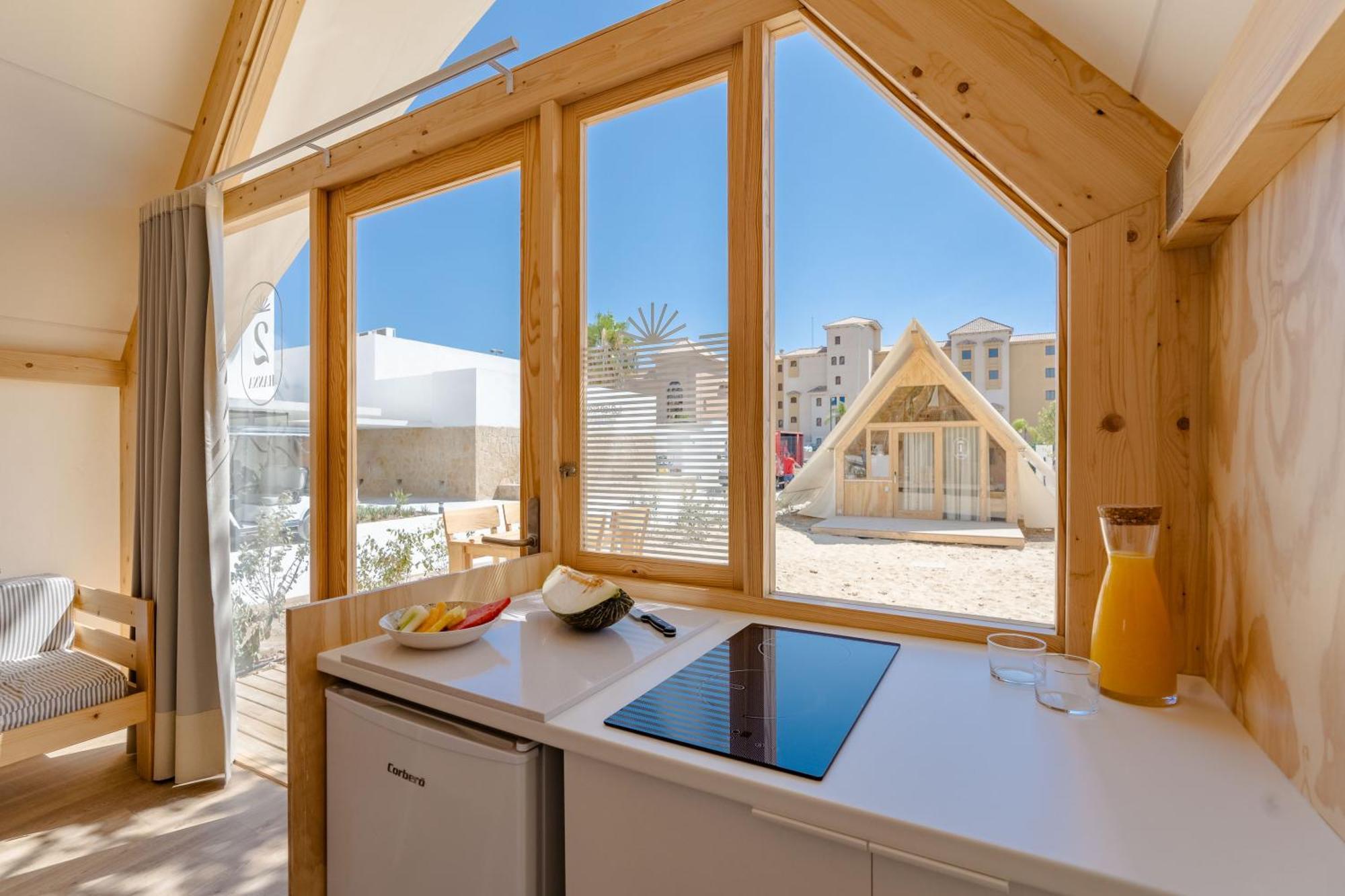 Costa Del Sol Glamping Village Fuengirola Exterior photo